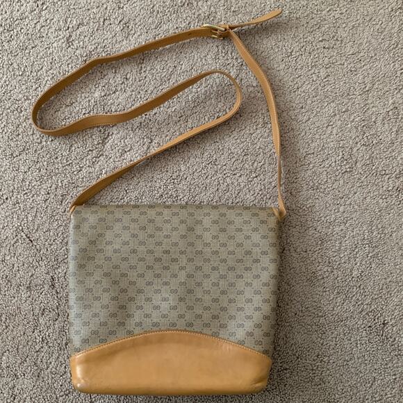 G1069 Gucci vintage micro GG crossbody bag - Picture 2 of 6